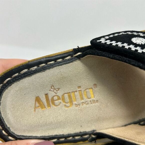 Alegria Vanessa Black Embroidered Mandala Casual Slip On Thong Sandals Size 35 - Picture 15 of 16